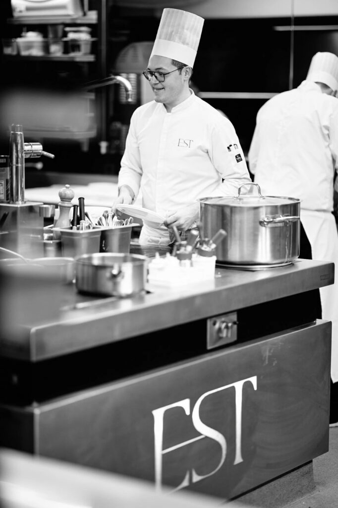 Atmosphere at Restaurant EST
